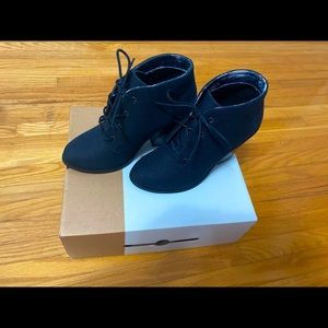 CALL IT SPRING ANKLE BOOTIES HEELS (NEW)